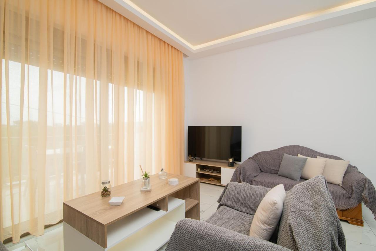 Happiness Apartment Лаганас Екстериор снимка